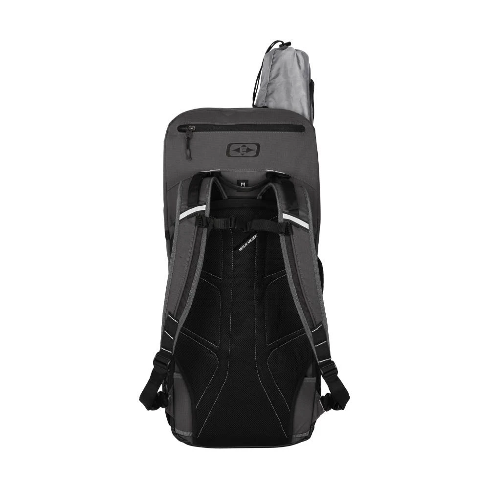 Easton Deluxe Recurve Backpack 2 Easton Deluxe Recurve Backpack - Image 2